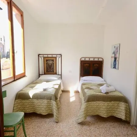 Appartamento Flat With View In Centre *