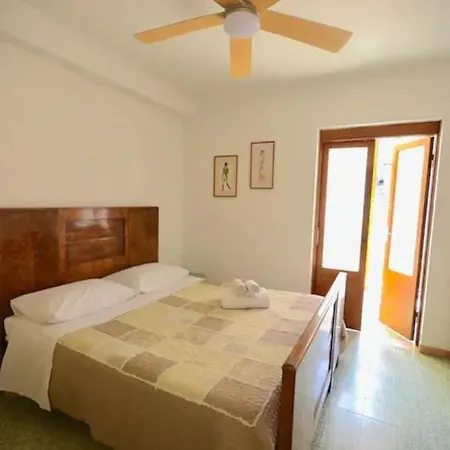 Appartamento Flat With View In Centre *