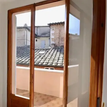 Flat With View In Centre Appartamento