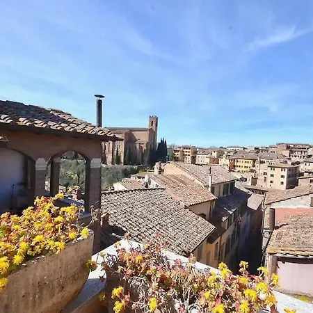Flat With View In Centre Appartamento
